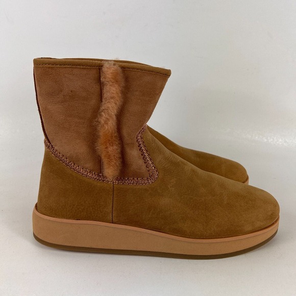OluKai Pa'ina Hulu women's size 7 tan suede minimalist water resistant boots - Picture 2 of 12